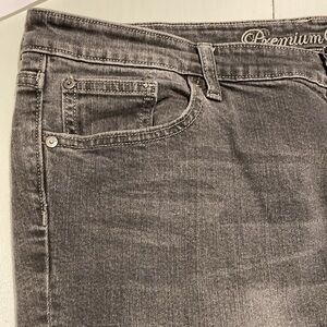 GAP Premium Skinny Gray Jeans
Size 18/34 R